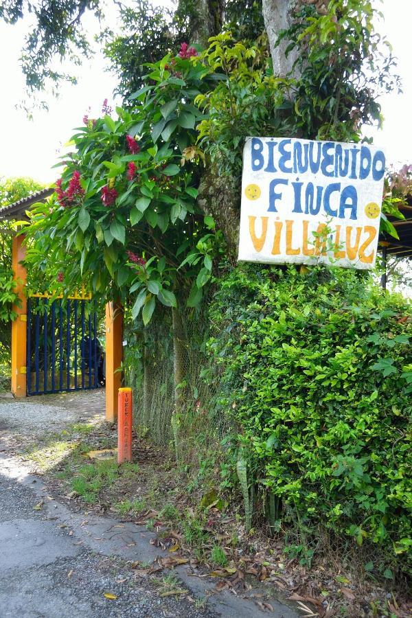 Casa Finca Villa Luz A 800 Mts Del Parque Del Cafe Монтенегро Екстериор снимка
